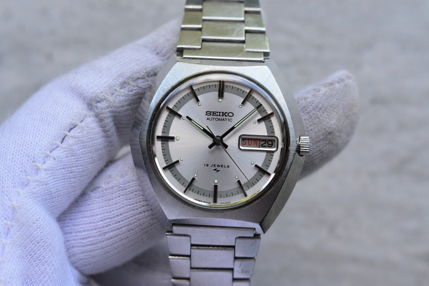 December 1974 Rare Vintage Seiko 7006 Automatic Bracelet Silver Sunburst Watch