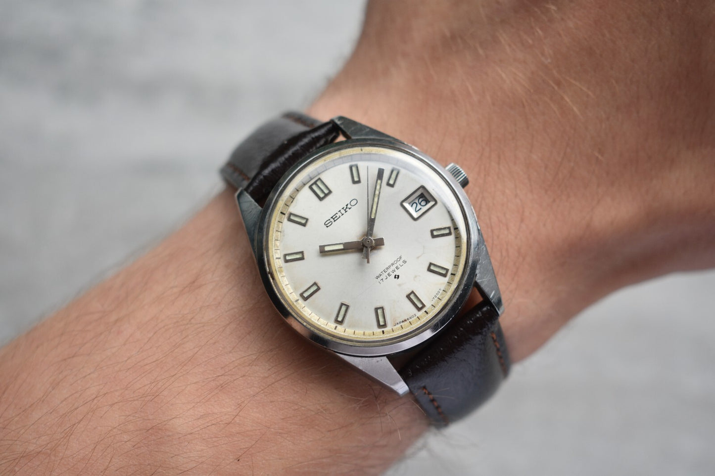 March 1970 Rare Vintage Seiko Date Mechanical Sunburst Dial Leather Dress Watch