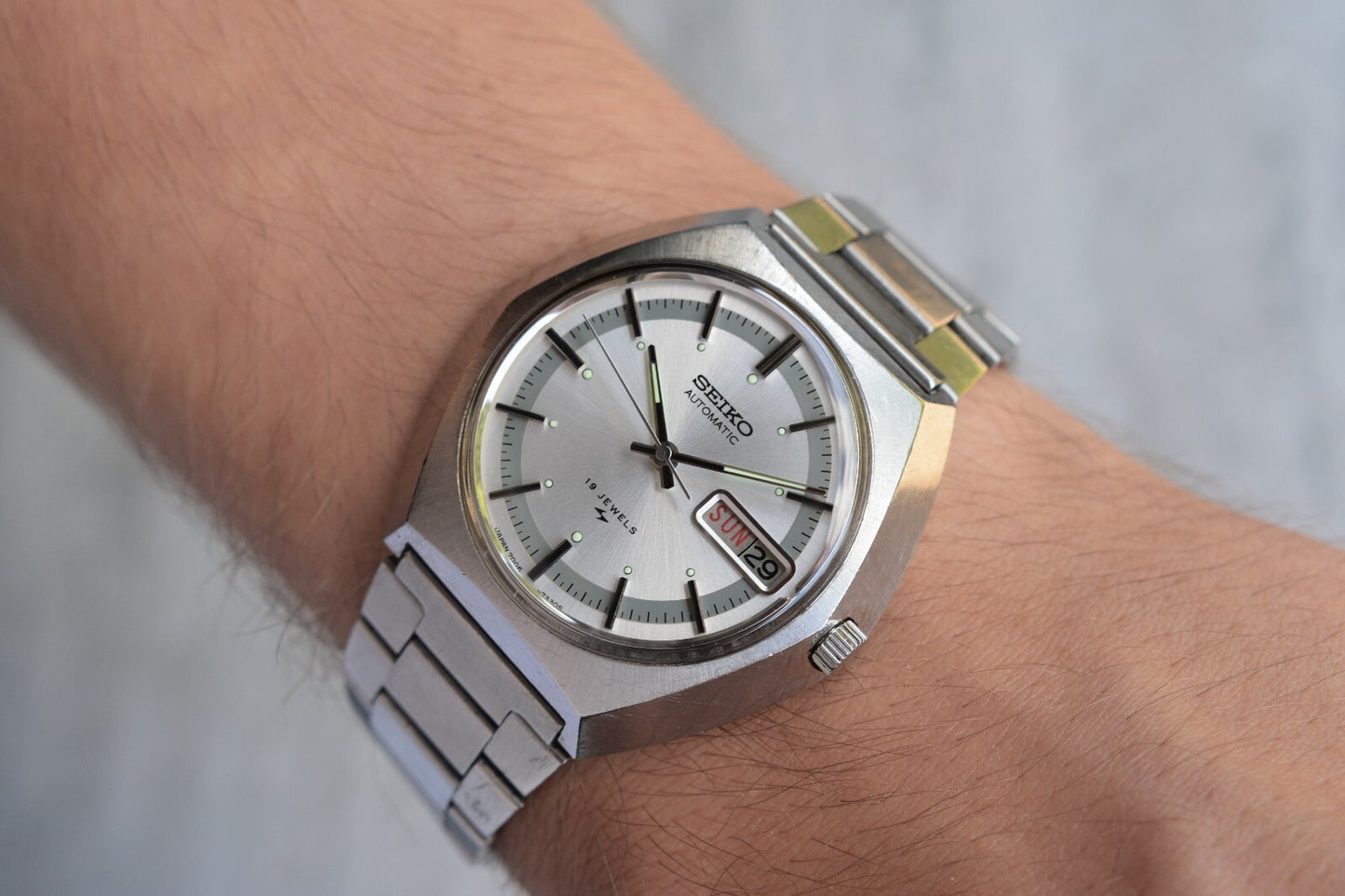 December 1974 Rare Vintage Seiko 7006 Automatic Bracelet Silver Sunburst Watch