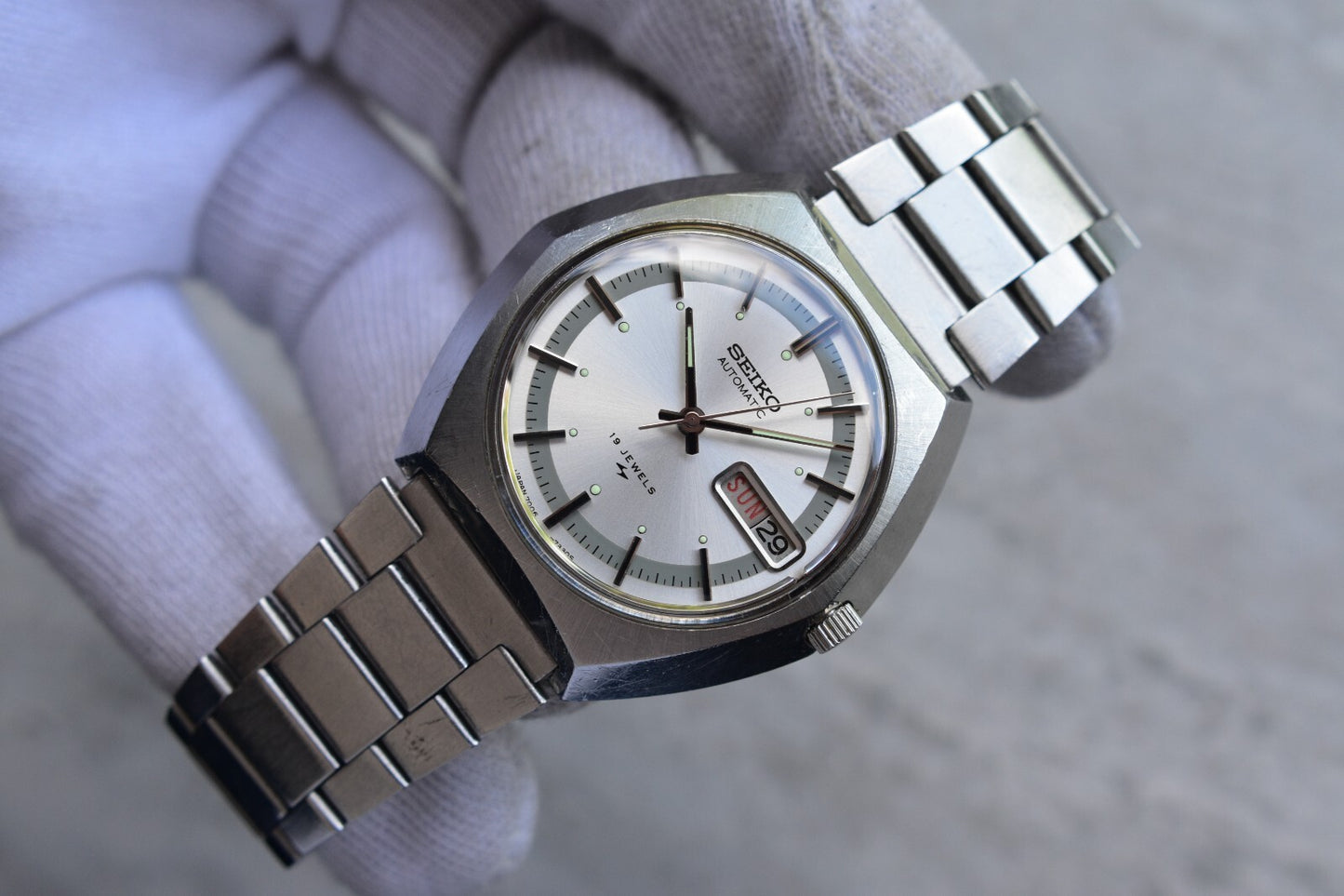 December 1974 Rare Vintage Seiko 7006 Automatic Bracelet Silver Sunburst Watch