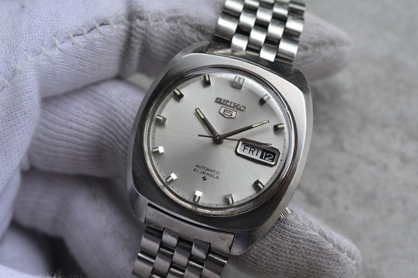 December 1968 Rare Vintage Seiko 6119 Automatic Bracelet Silver Sunburst Watch