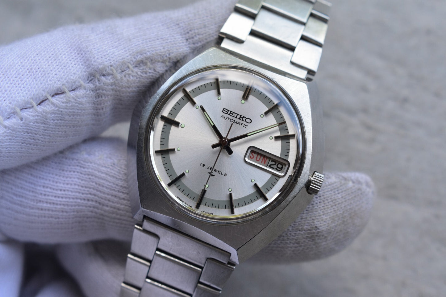 December 1974 Rare Vintage Seiko 7006 Automatic Bracelet Silver Sunburst Watch
