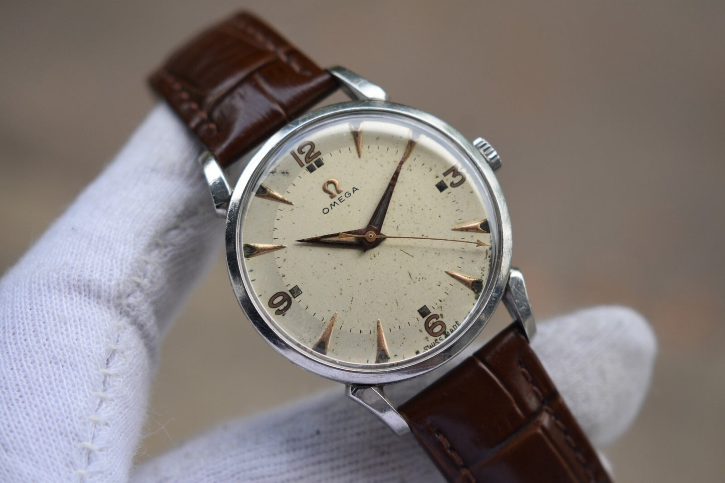 1952 Vintage Omega Mechanical Dress Watch Rare Dial Dog Leg Lugs
