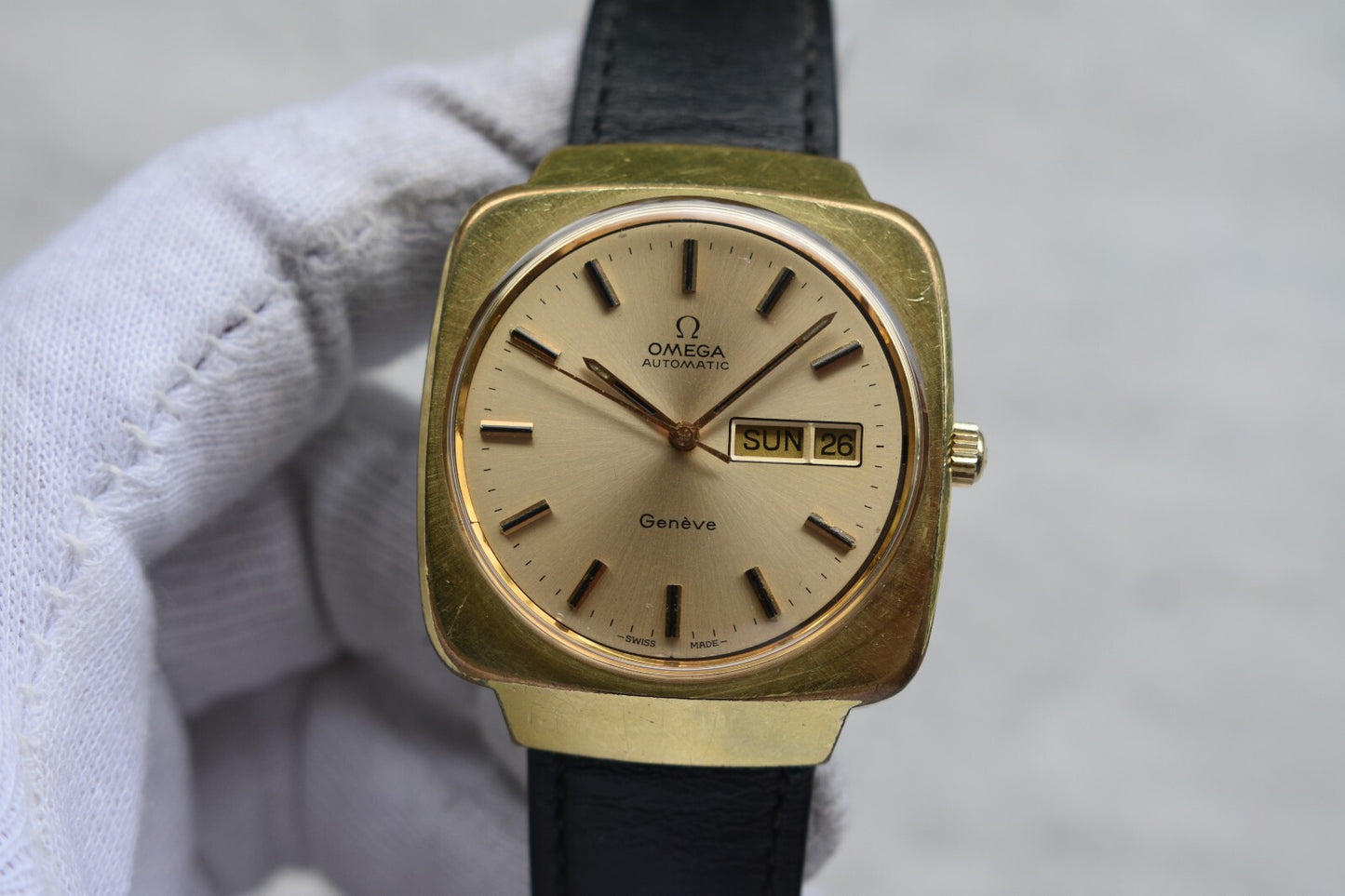 1973 Vintage Omega Gold Rare Men's Automatic Dress Watch Geneve Date Leather