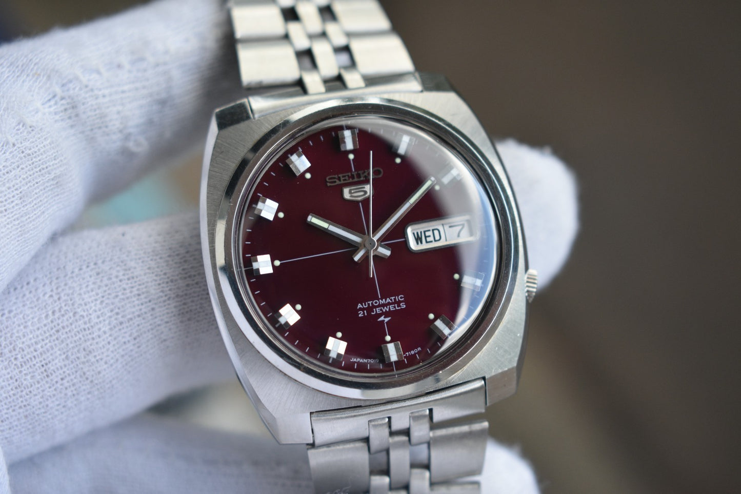 4fd8360e-604d-49ac-bec1-d69e1ee7ede1