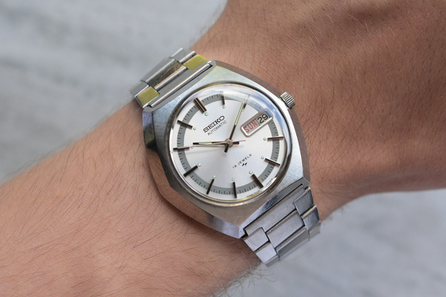 December 1974 Rare Vintage Seiko 7006 Automatic Bracelet Silver Sunburst Watch