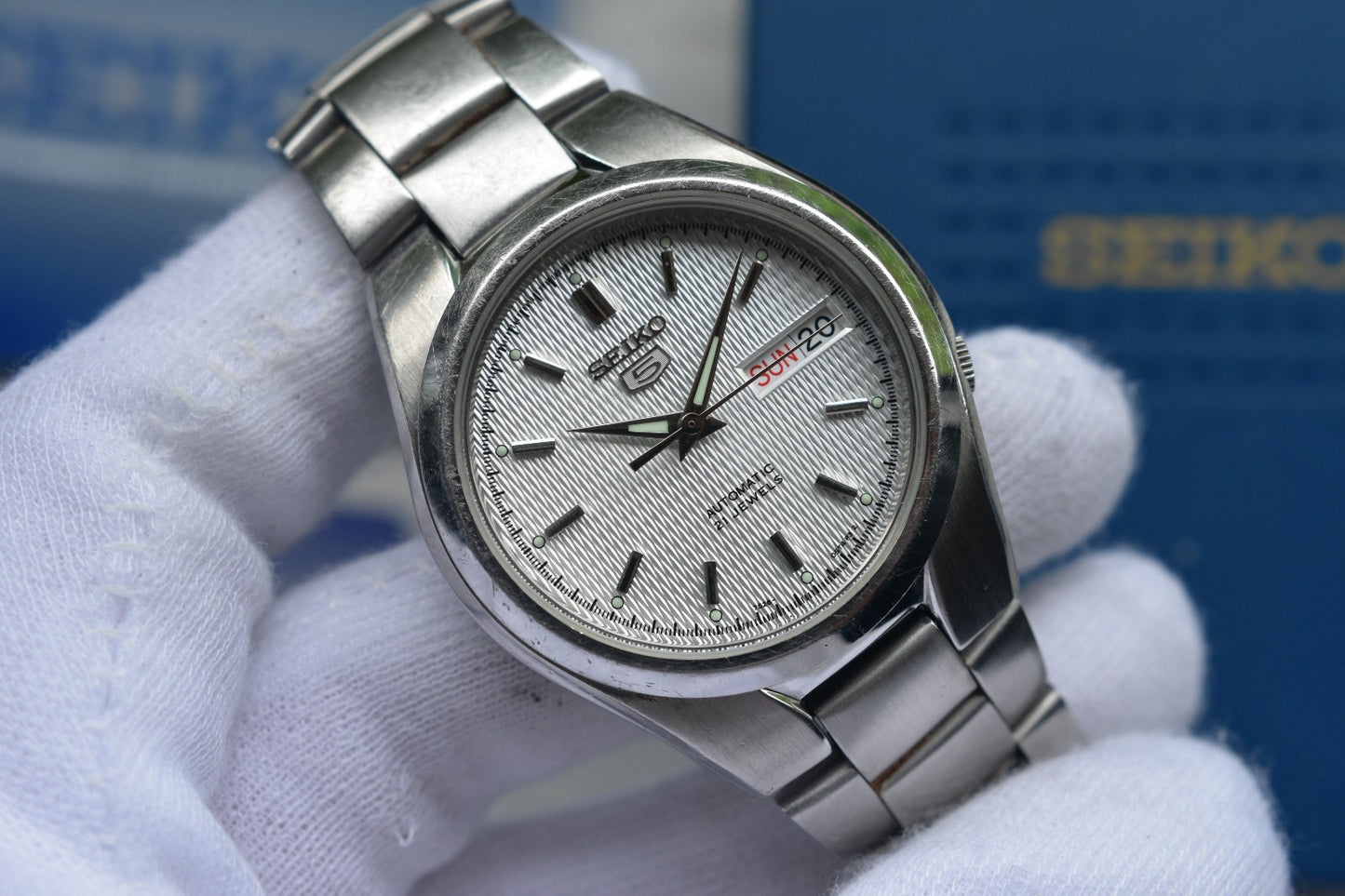 de5fa459-f198-4b63-849b-93b4756b9fd3