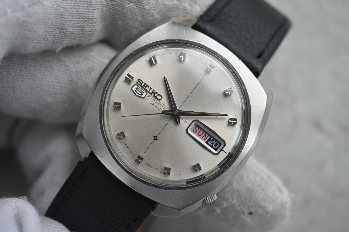 5ae32302-ed65-41bb-8a3f-c852dfa9efb9