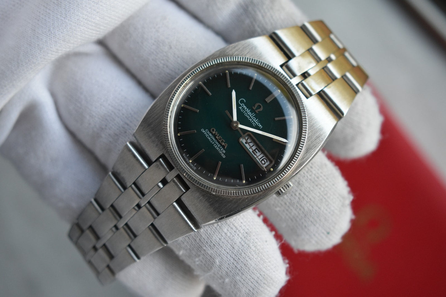 6b4bb45f-7927-4ba0-8a23-4e583250a9a2