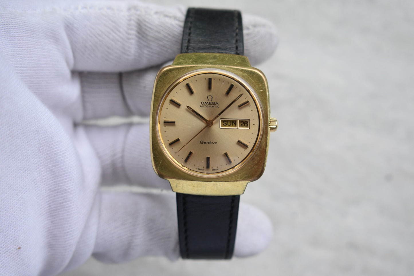 1973 Vintage Omega Gold Rare Men's Automatic Dress Watch Geneve Date Leather