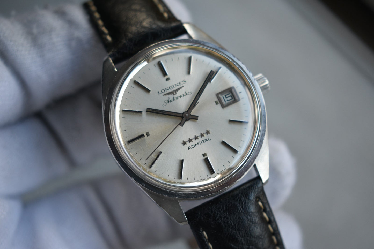 e8363b98-5d0d-49de-9569-c8de8f1a15d7