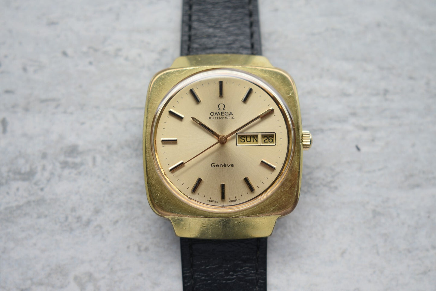 1973 Vintage Omega Gold Rare Men's Automatic Dress Watch Geneve Date Leather