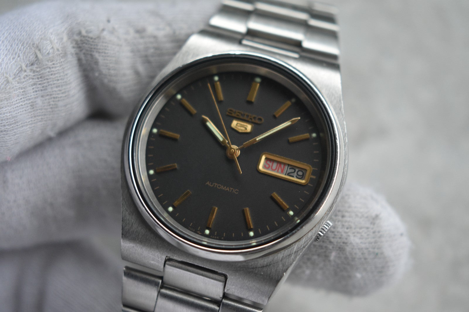 43f394b9-d5e9-4cef-baaa-0ae6a63d3da9