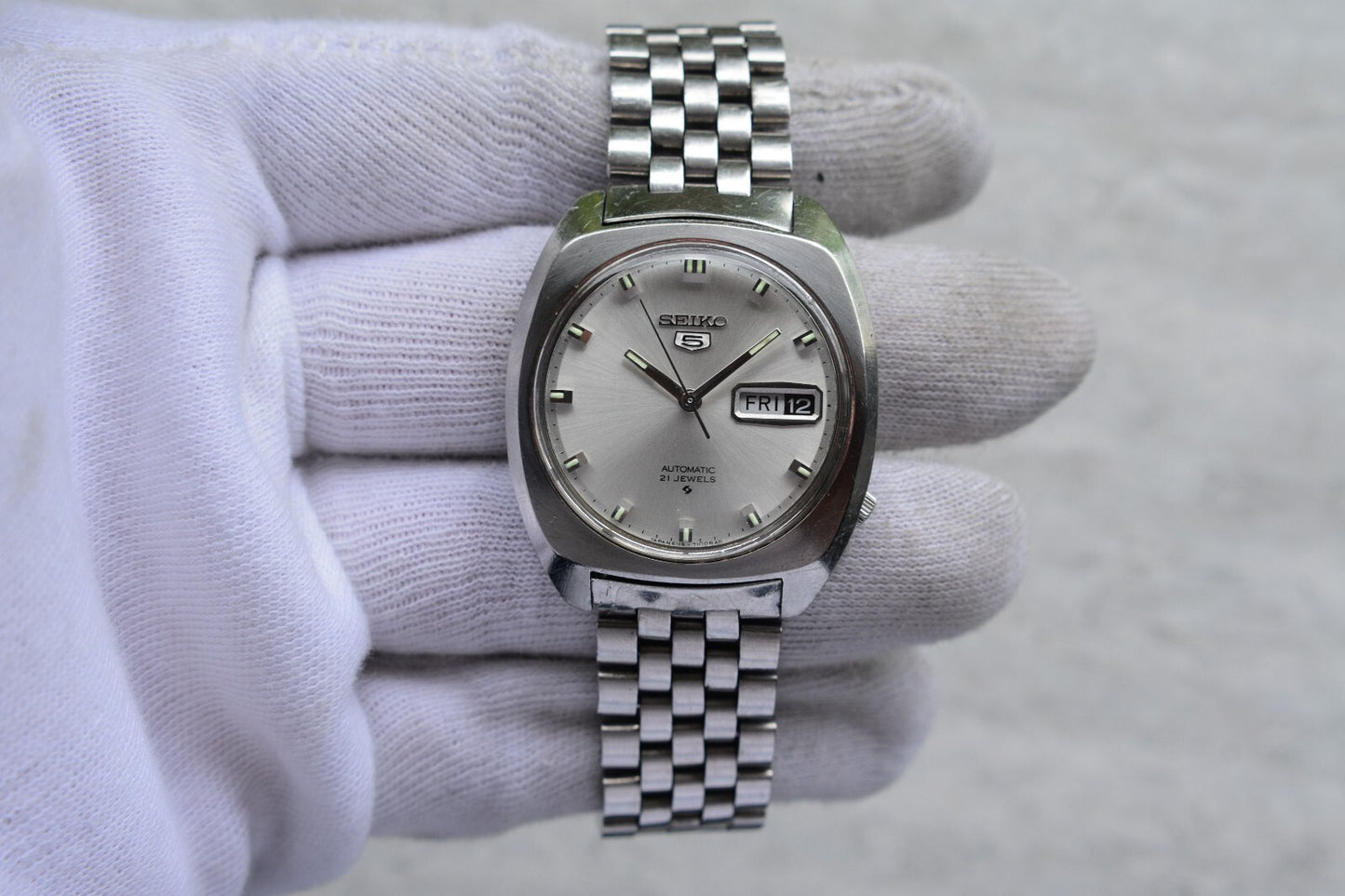 December 1968 Rare Vintage Seiko 6119 Automatic Bracelet Silver Sunburst Watch