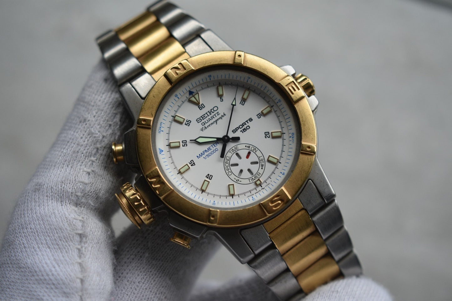 d49dd13a-2cda-4ffd-b598-42adcefaa2e1