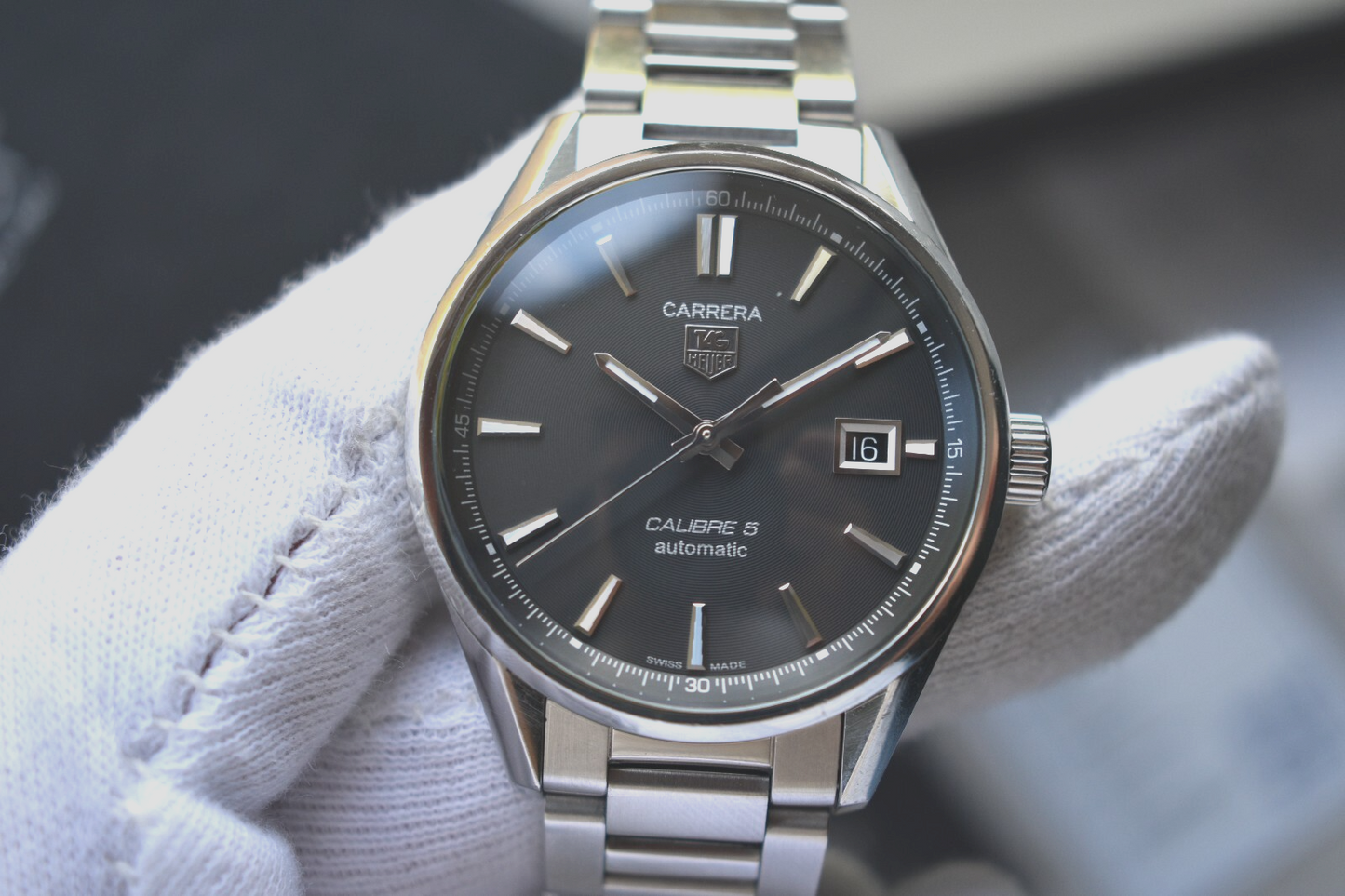 Tag Heuer Carrera Calibre 5 Men's Black Dial Automatic Bracelet Watch WAR211A