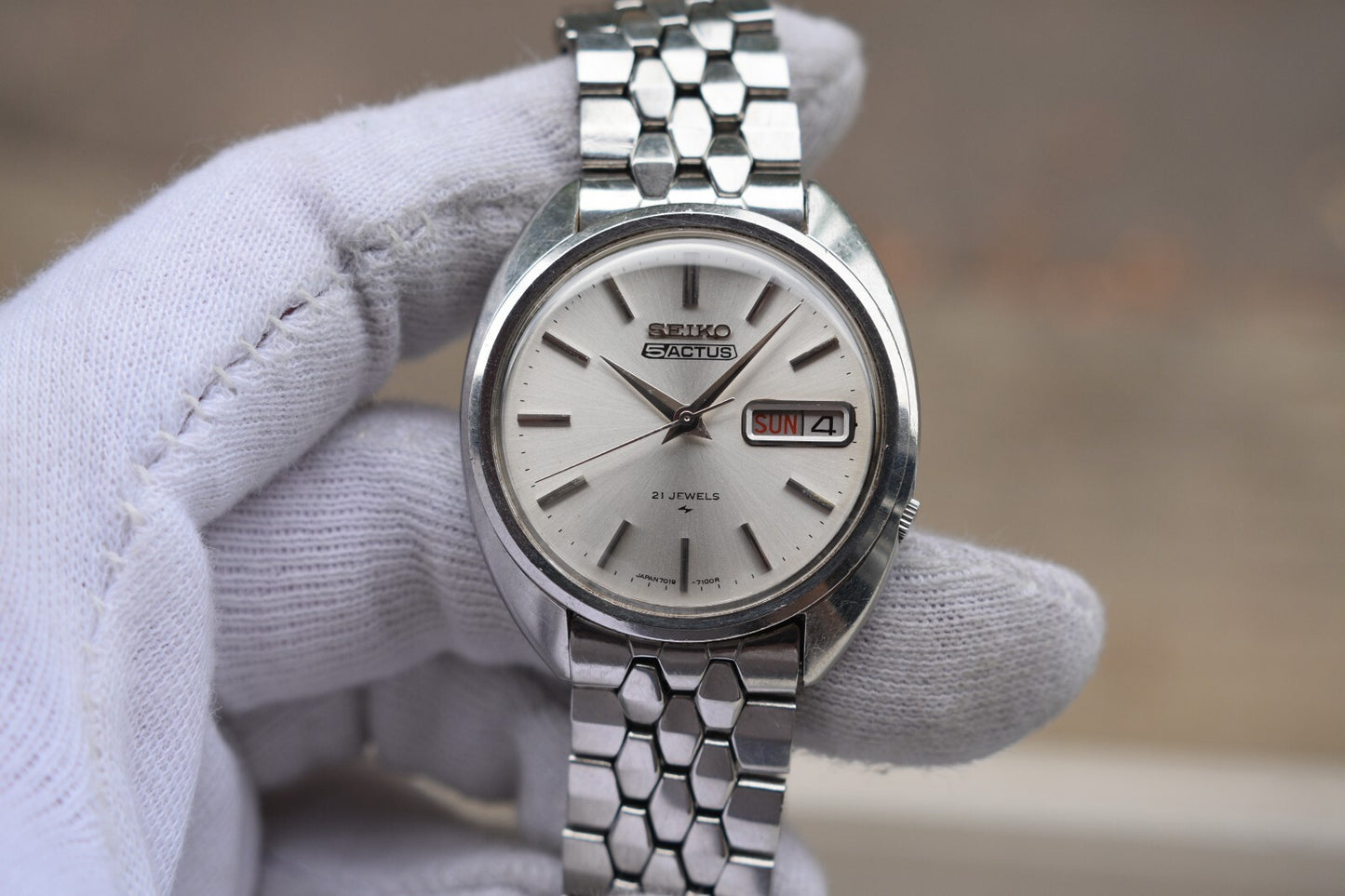 November 1970 Vintage Seiko Actus Kanji Automatic Bracelet Silver Sunburst Watch
