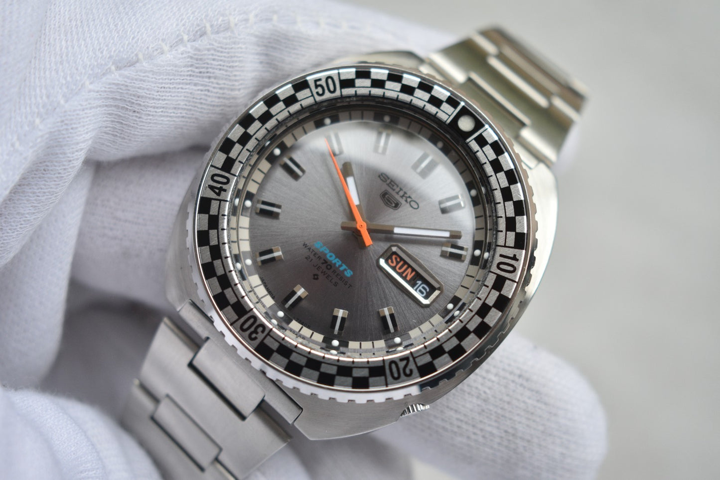 7613c70f-19c8-4978-9112-9f484edfa870