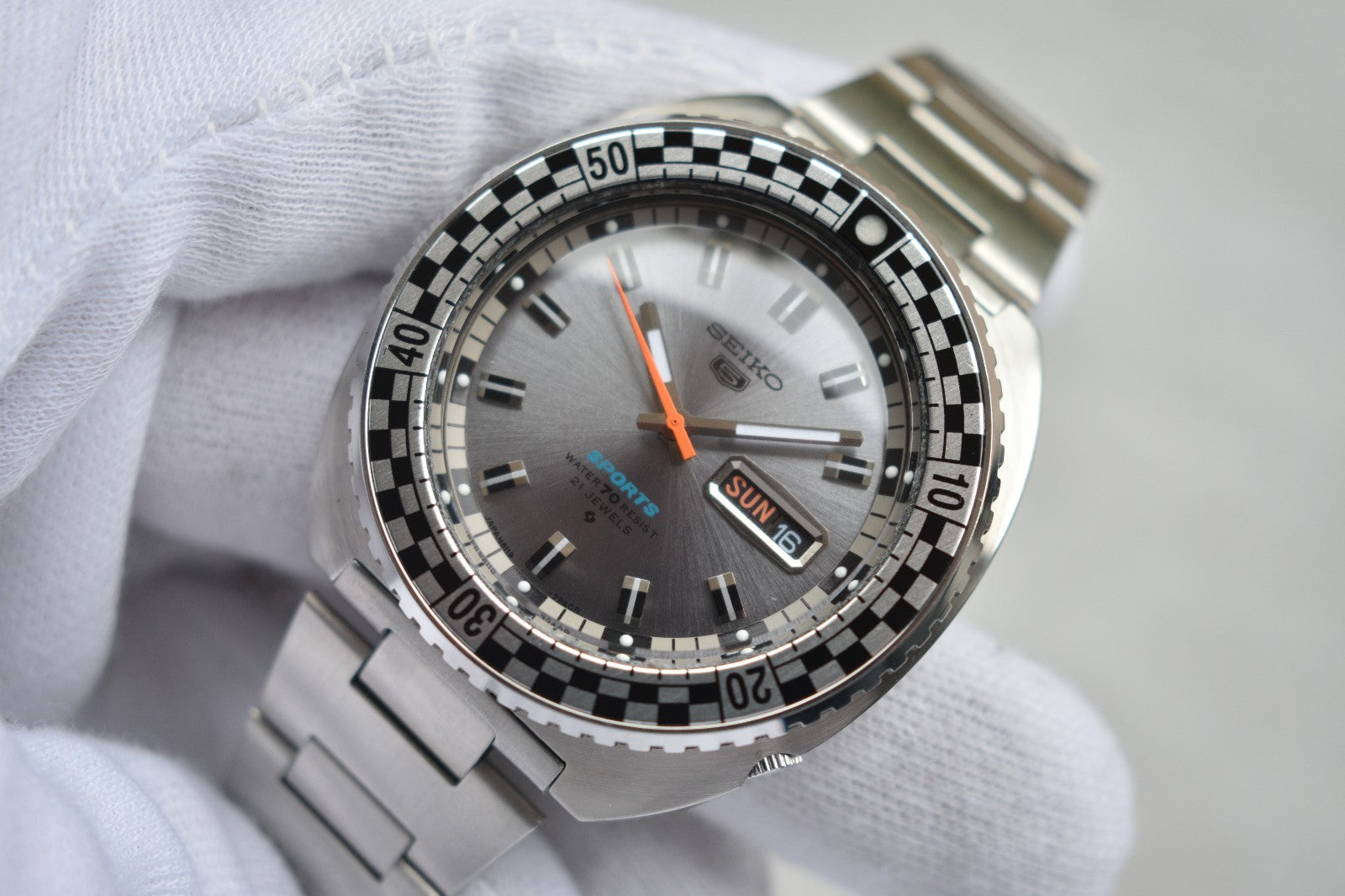 7613c70f-19c8-4978-9112-9f484edfa870