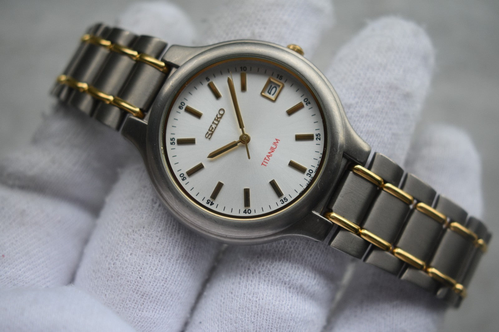 f8e2372e-e287-4a21-a840-f16178cb7481