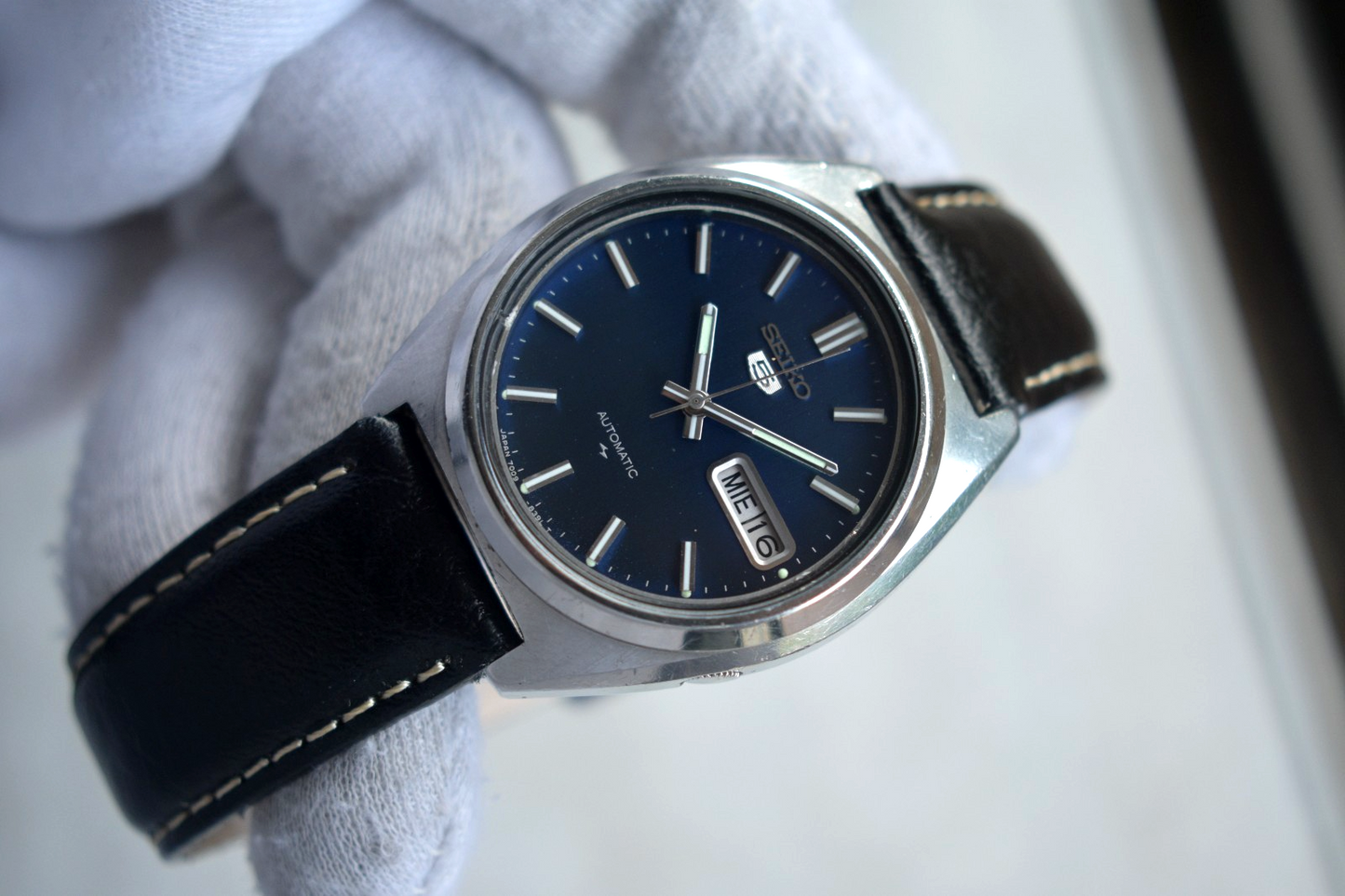 40dba790-f485-4120-babc-c9088d98a523