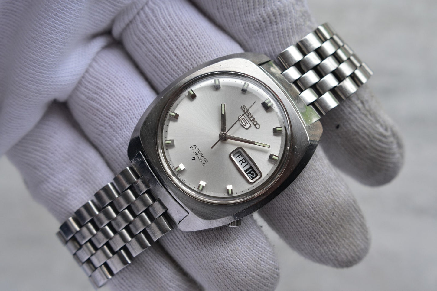 December 1968 Rare Vintage Seiko 6119 Automatic Bracelet Silver Sunburst Watch