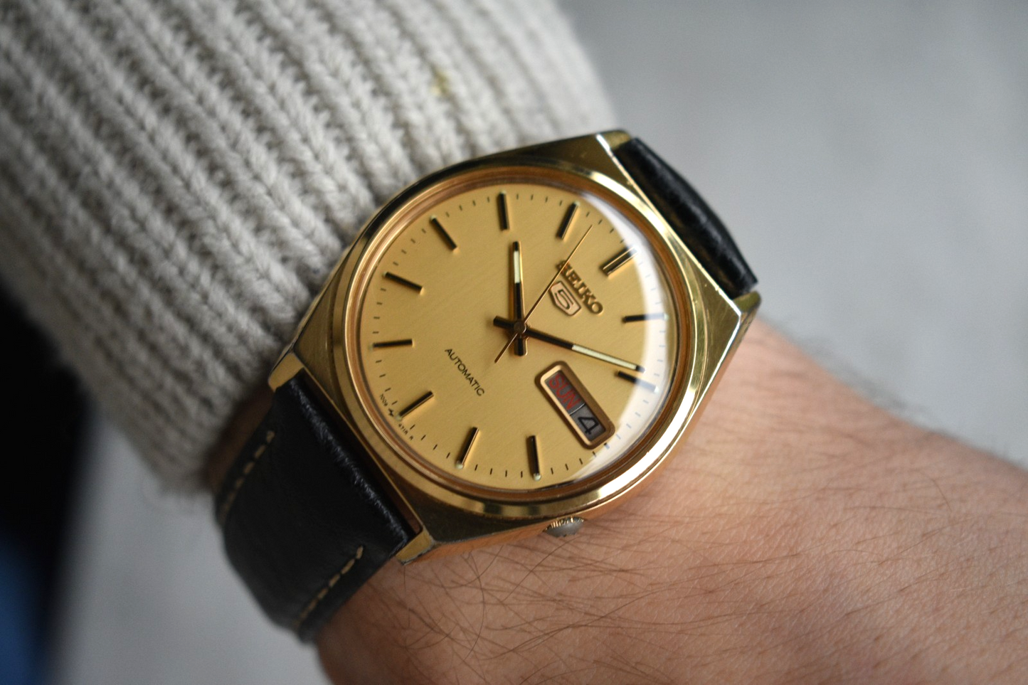 f5eb7123-83ad-4cec-b9ba-4edc986b8728