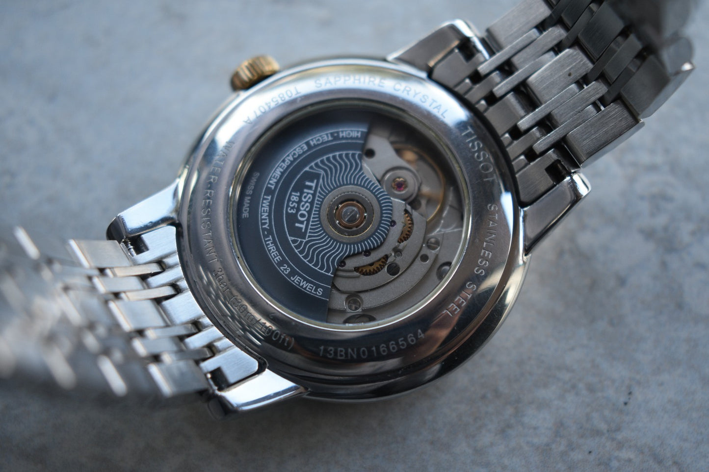 b072a0e8-8f5b-40c0-a22f-645aa7692a27