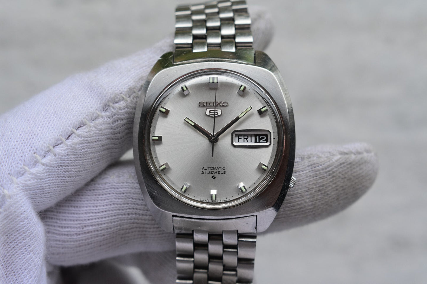 December 1968 Rare Vintage Seiko 6119 Automatic Bracelet Silver Sunburst Watch