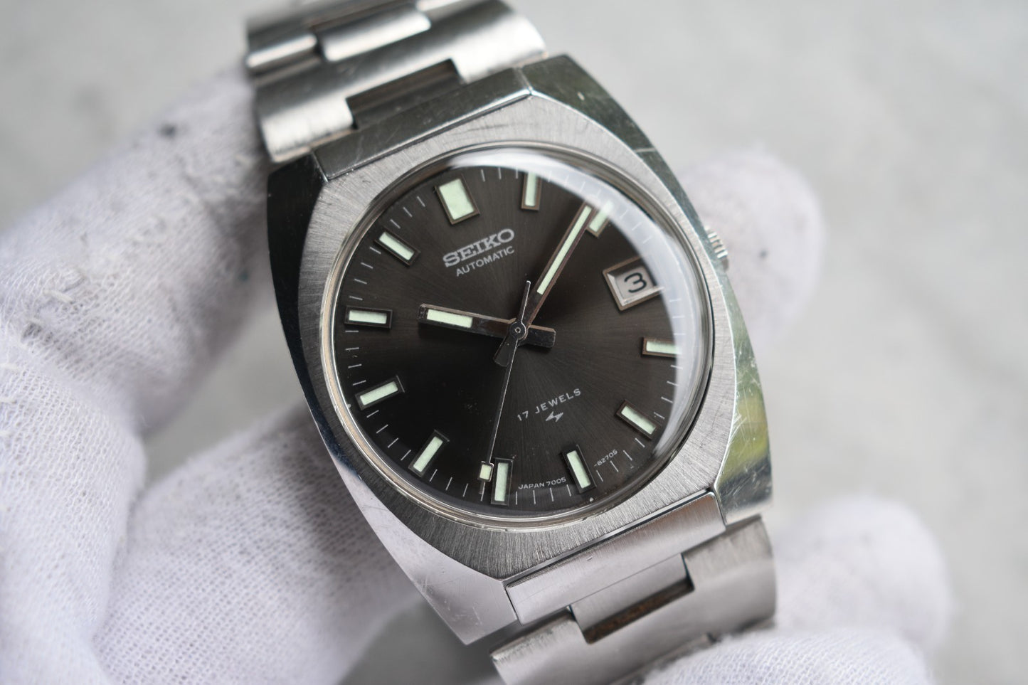 592c6025-7edc-4057-8058-00d632ad8427