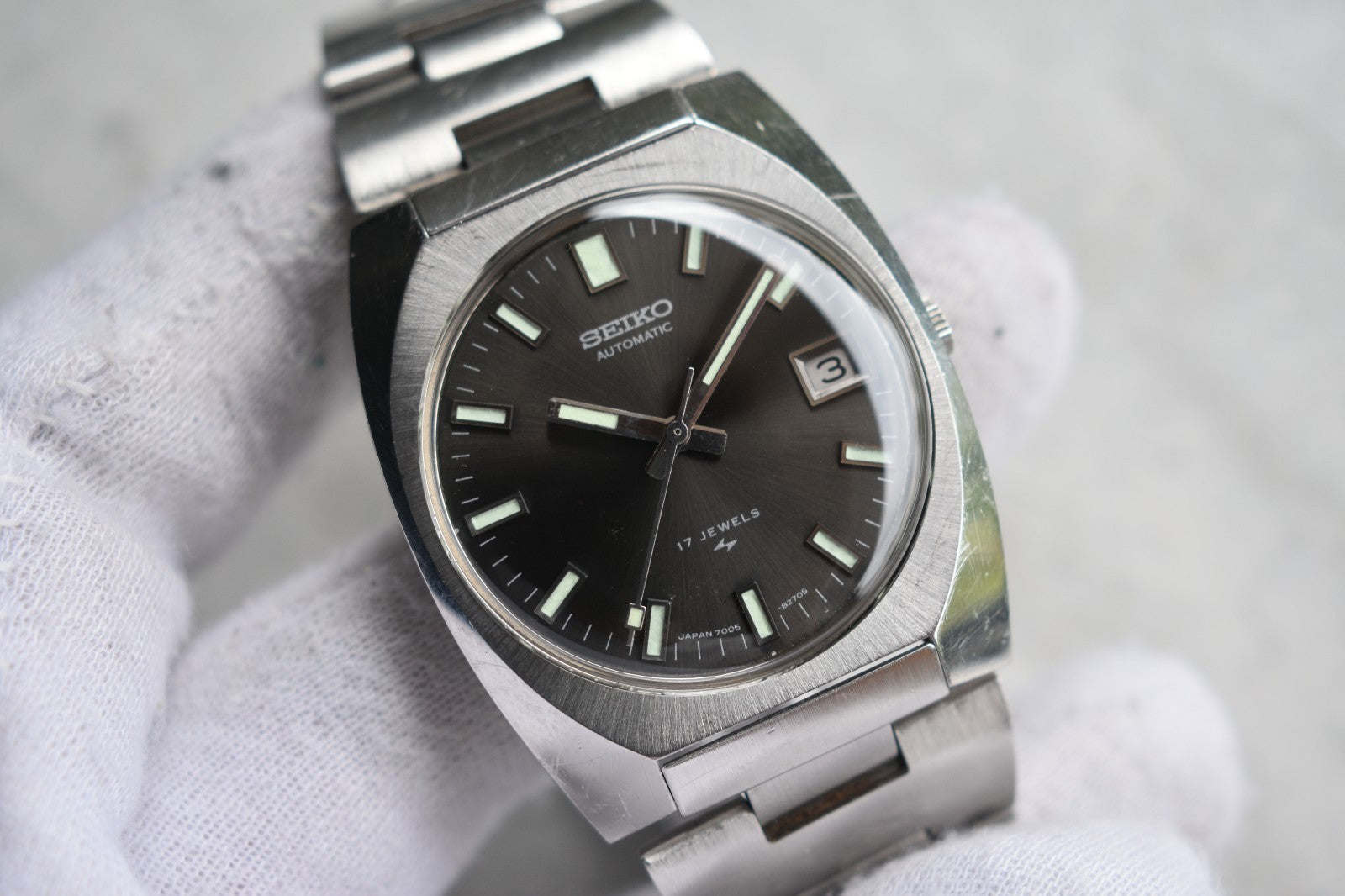 592c6025-7edc-4057-8058-00d632ad8427