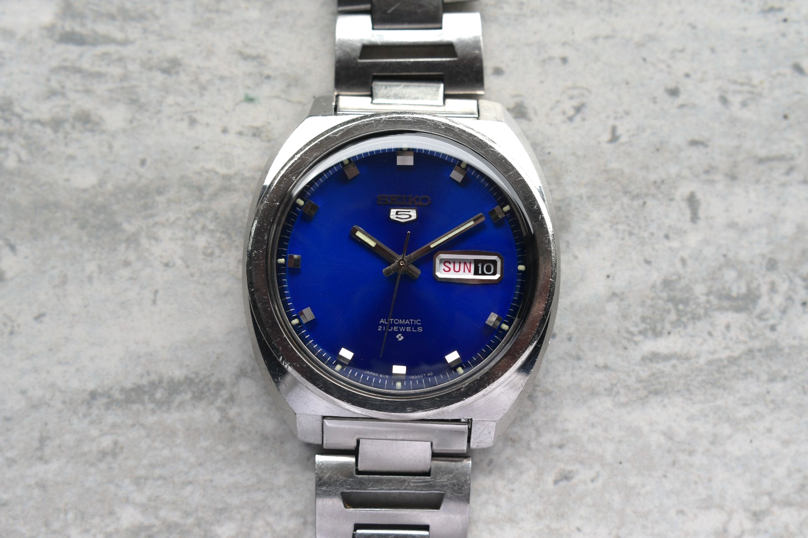 c57834fd-1d4e-4fab-b799-673c2986074c