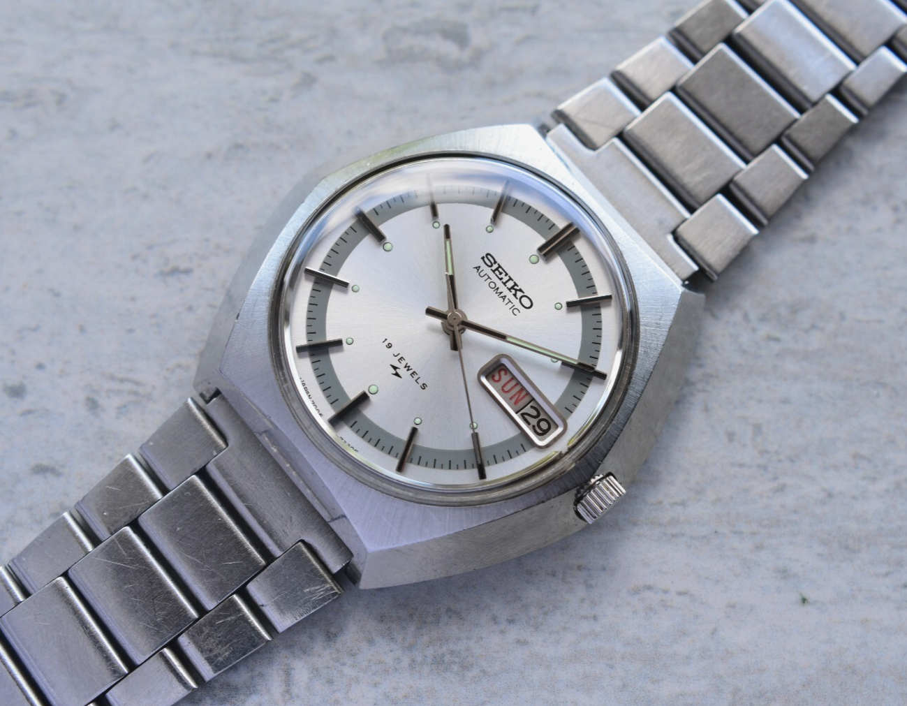 December 1974 Rare Vintage Seiko 7006  Automatic Bracelet Silver Sunburst Watch