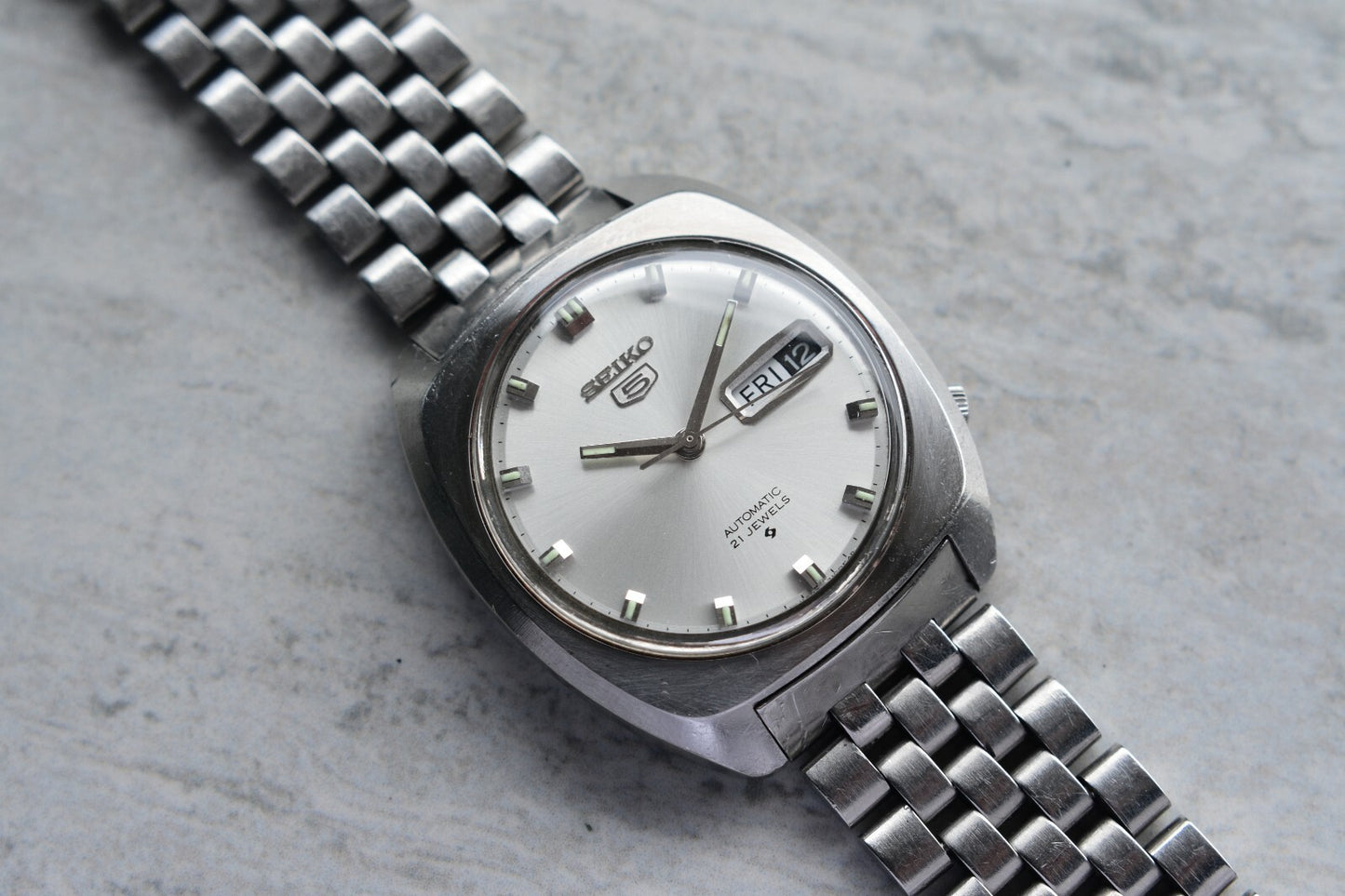 December 1968 Rare Vintage Seiko 6119 Automatic Bracelet Silver Sunburst Watch