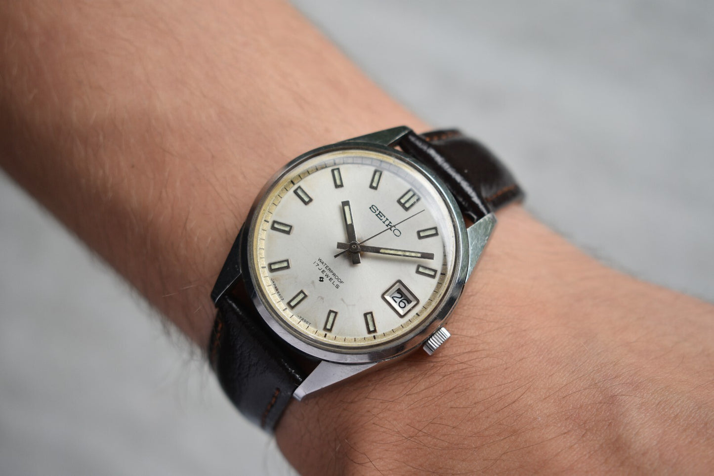 March 1970 Rare Vintage Seiko Date Mechanical Sunburst Dial Leather Dress Watch