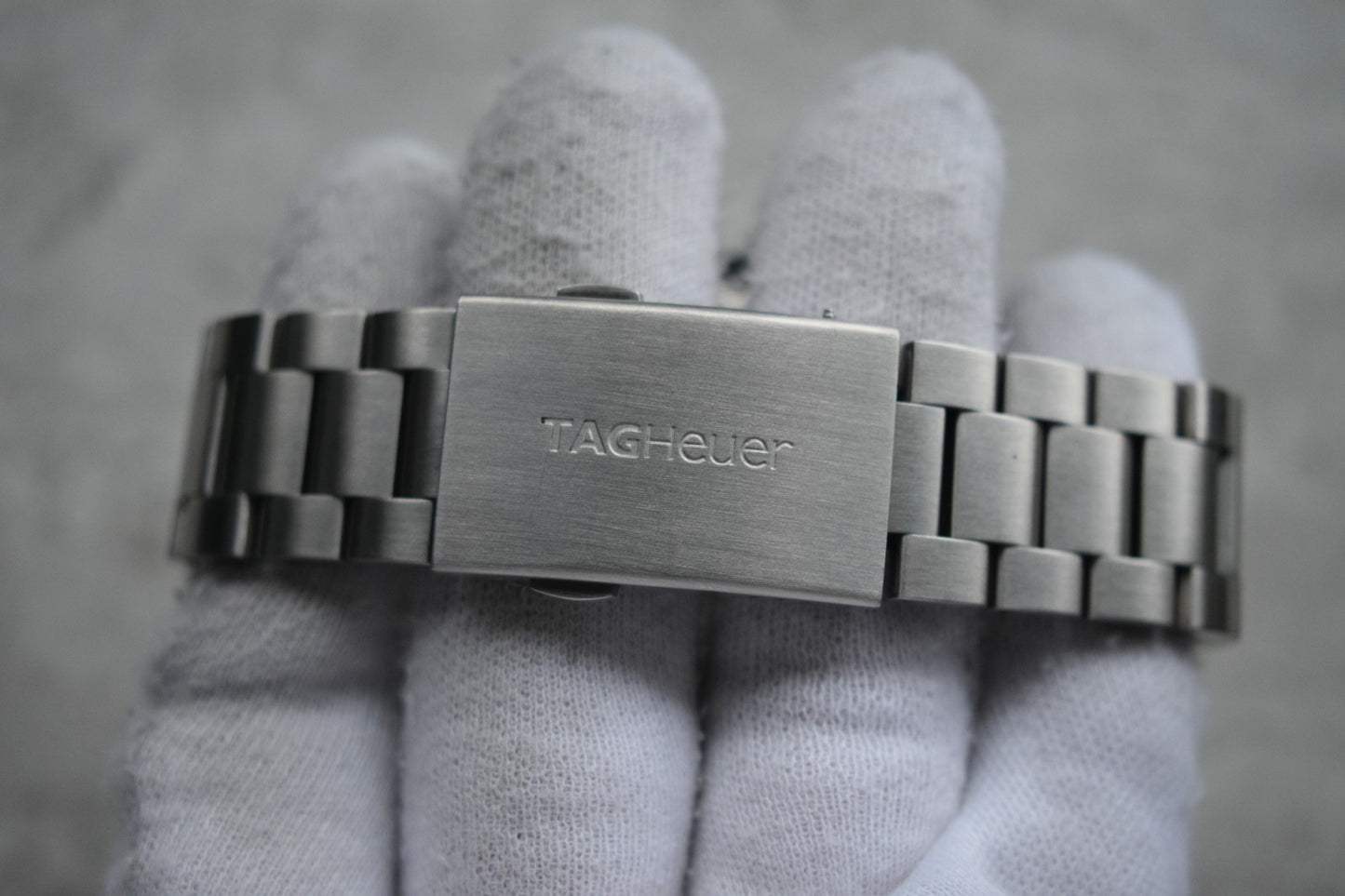 8bf1fad9-2236-4bba-8f68-cfaa12736e6c