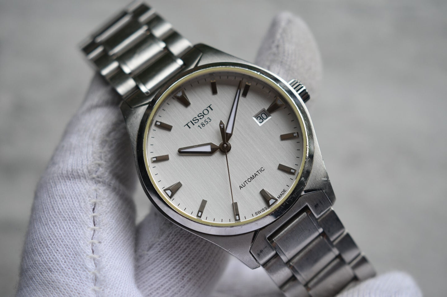 Tissot Grey Dial Automatic Men's Steel Bracelet Watch Display Caseback