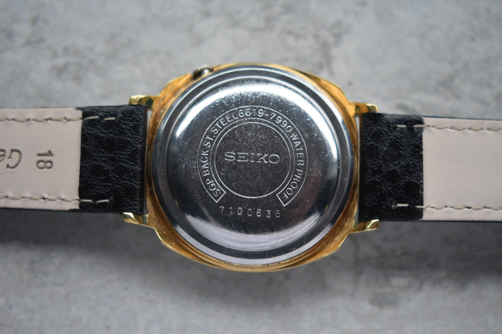 4a323e7e-ad40-4b01-9c34-a429db2c8eba