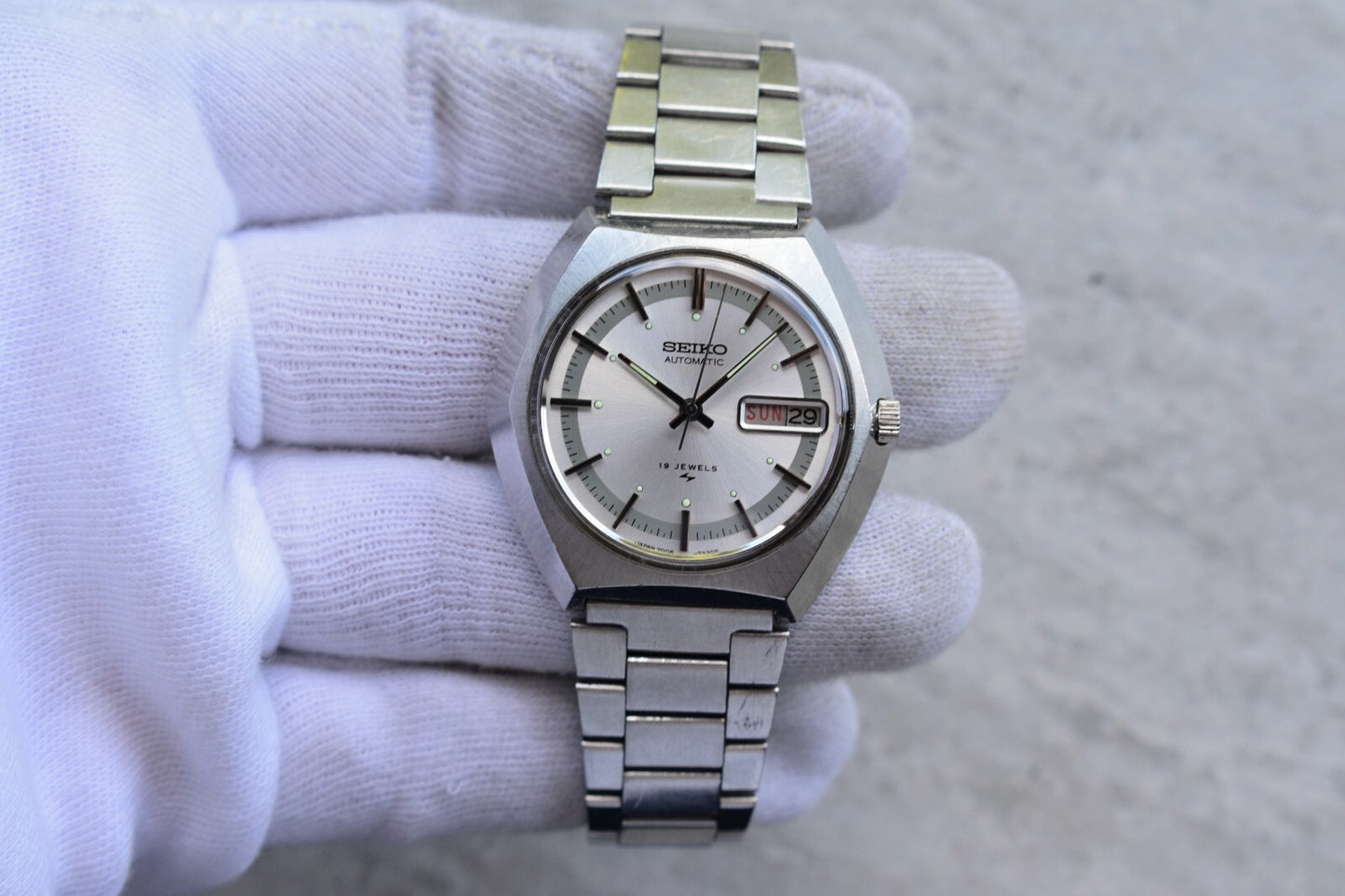 December 1974 Rare Vintage Seiko 7006  Automatic Bracelet Silver Sunburst Watch