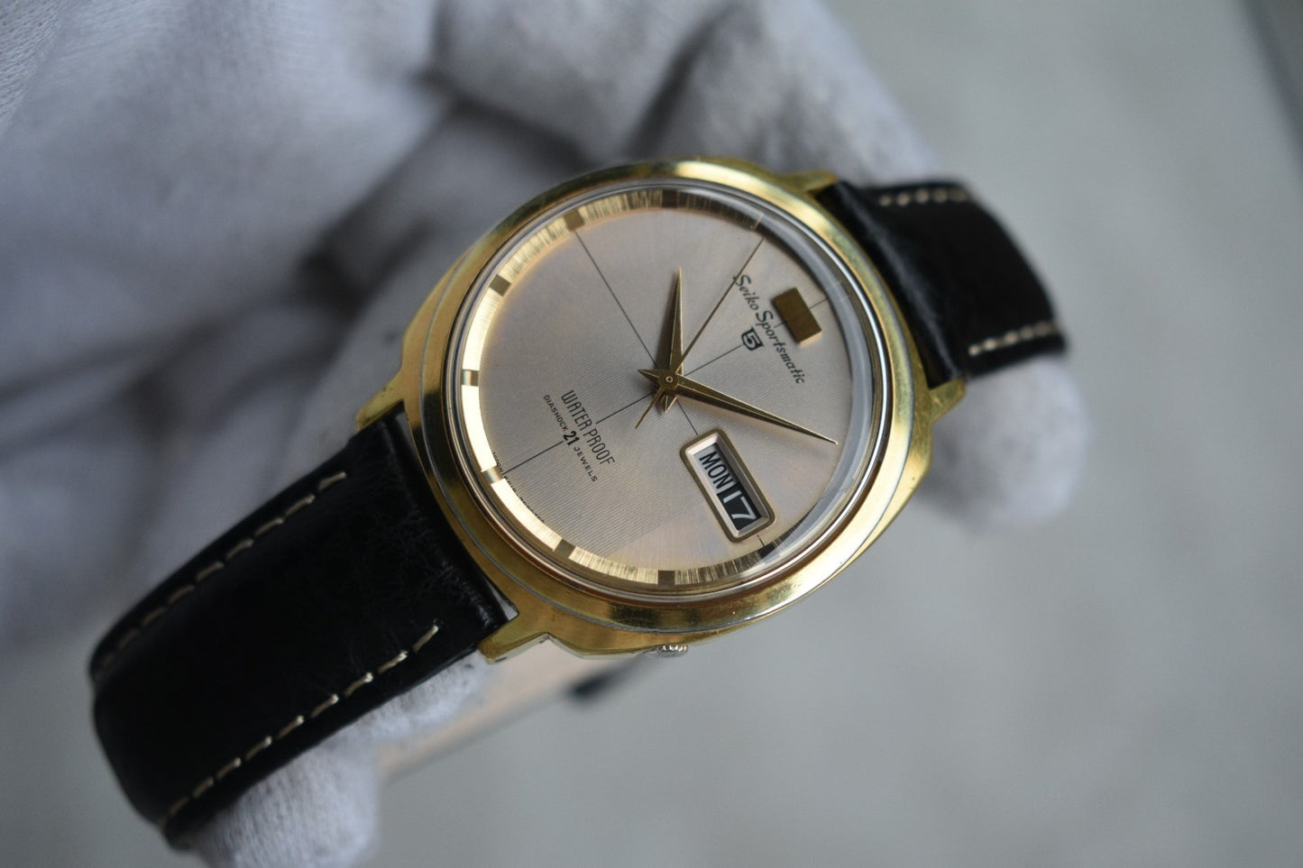 ba55570e-0ac4-47bb-bfb2-33a1303bd83a