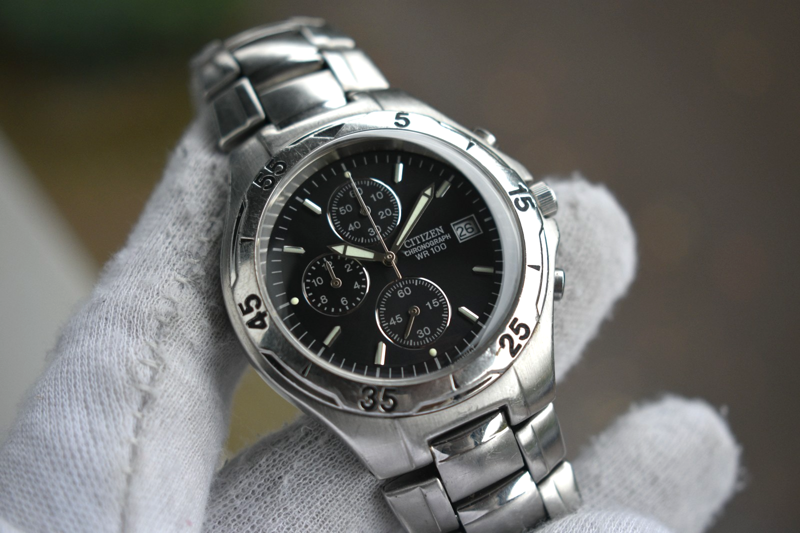 8f7be574-73a0-4200-8c67-8344ad39c697