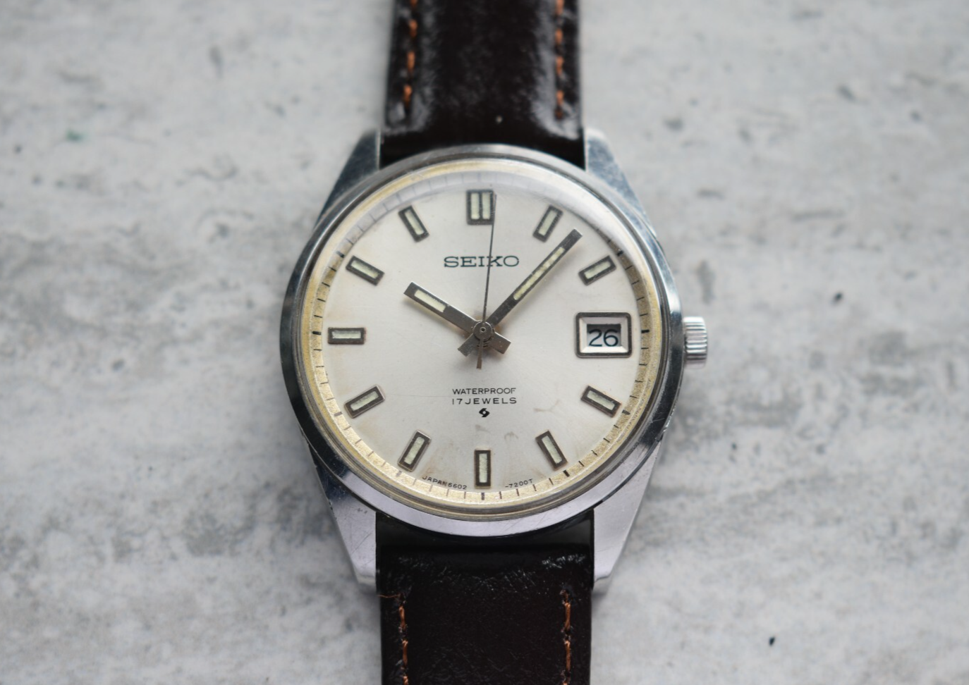March 1970 Rare Vintage Seiko Date Mechanical Sunburst Dial Leather Dress Watch