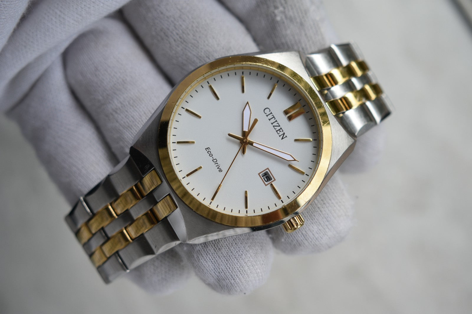 f5da41e3-1e99-48f8-bf48-c57dcb693612