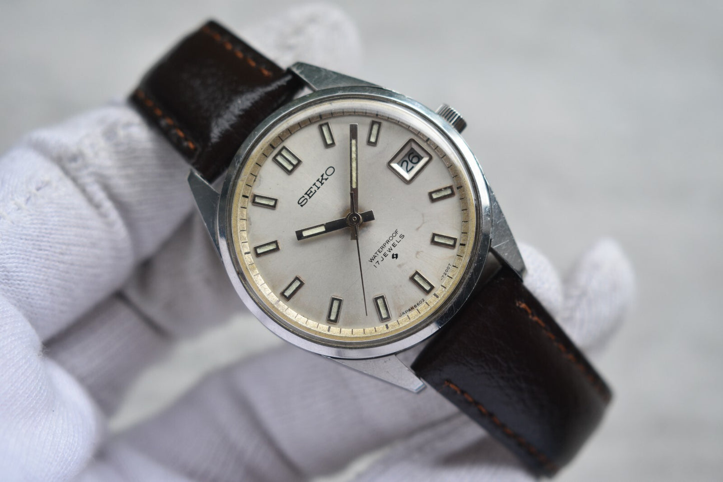 March 1970 Rare Vintage Seiko Date Mechanical Sunburst Dial Leather Dress Watch