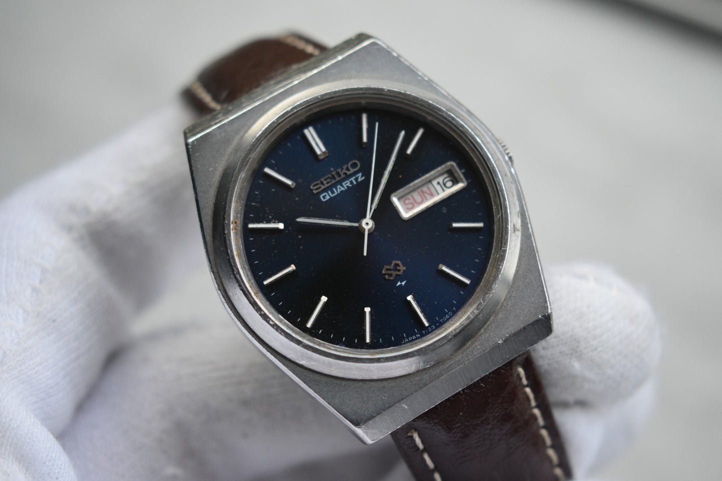 f3794874-6dd4-4d1a-a9e5-82249324f6fe