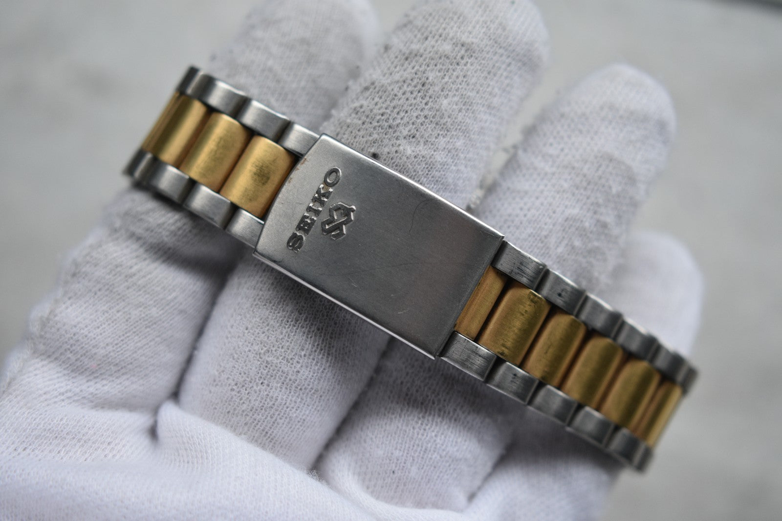 b0db25de-ddf4-43a6-b401-025576111c14