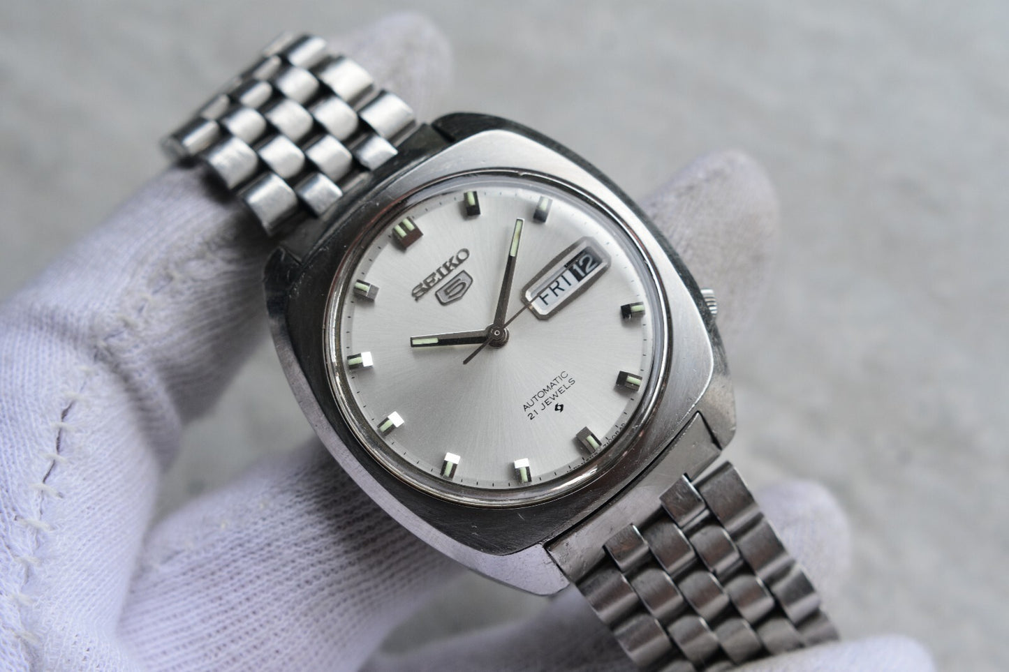 December 1968 Rare Vintage Seiko 6119 Automatic Bracelet Silver Sunburst Watch