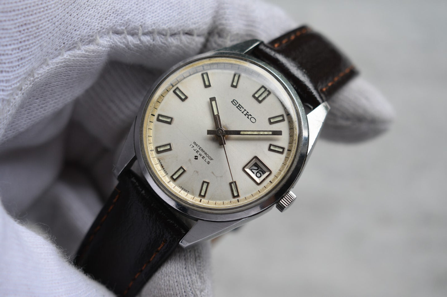 March 1970 Rare Vintage Seiko Date Mechanical Sunburst Dial Leather Dress Watch