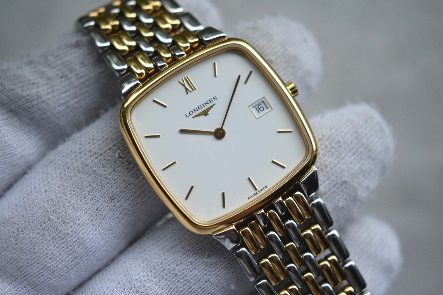 74d1a37c-8d37-4525-8776-dde864f9a950