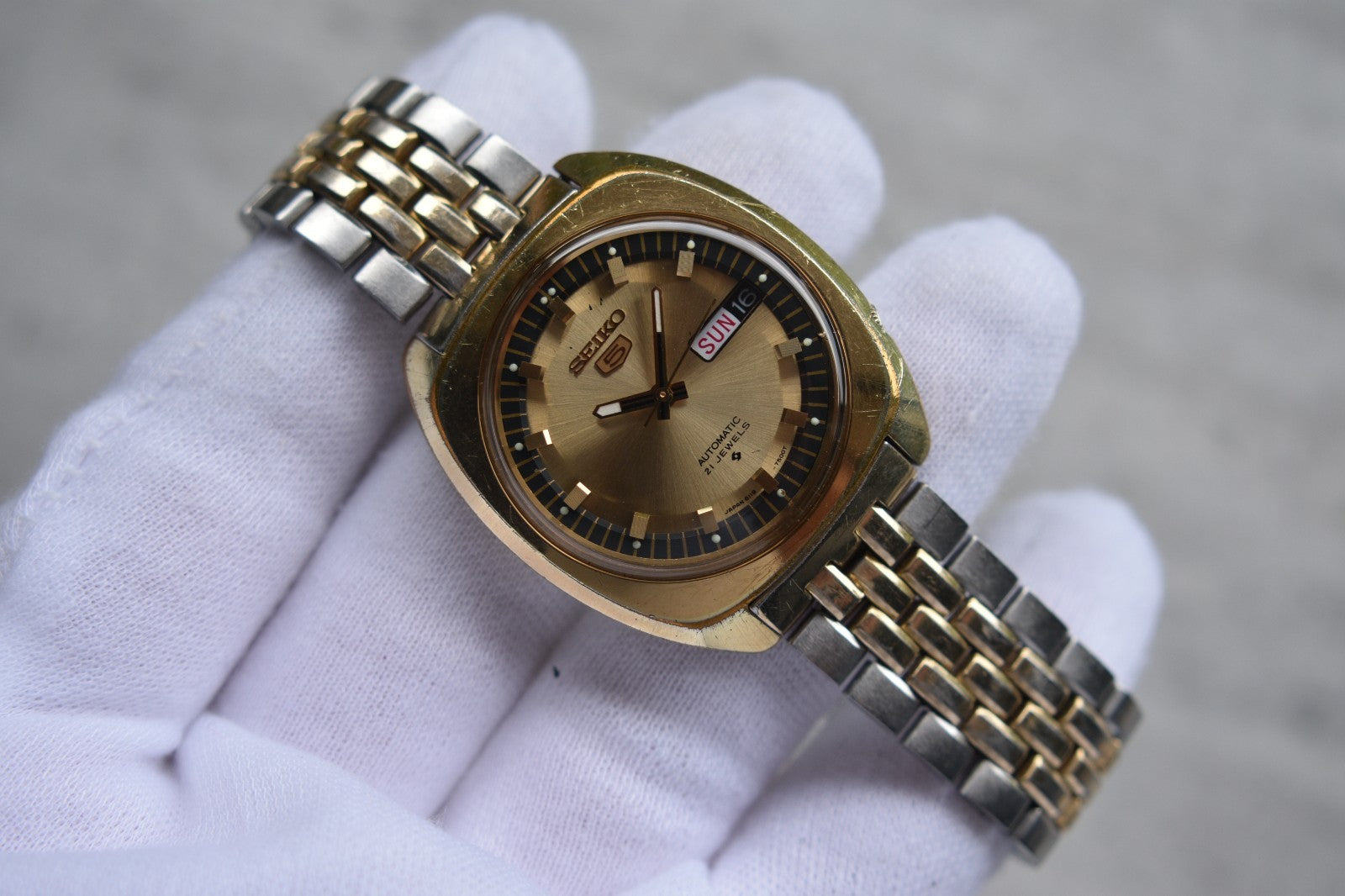 ff591286-6ca5-4593-82ab-c73610dfb77c